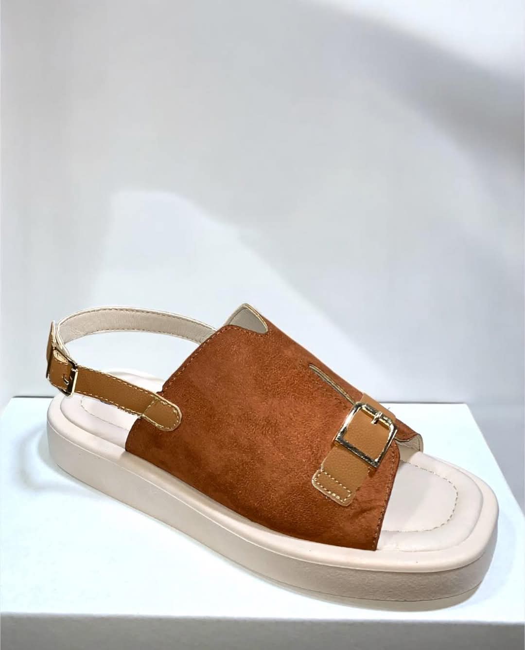 SANDALE GIVANA - Image 2
